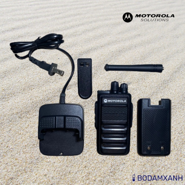 Tron-Bo-San-Pham-Motorola-X379