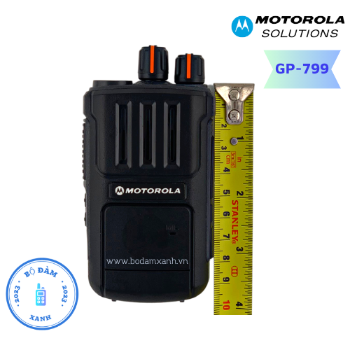 Bộ đàm Motorola GP-799.Nhỏ gọn, chắc chắn, có sạc Type C, liên lạc nhanh chóng cho Nhà hàng, Quán ăn. Bo dam Motorola GP 799.5 2